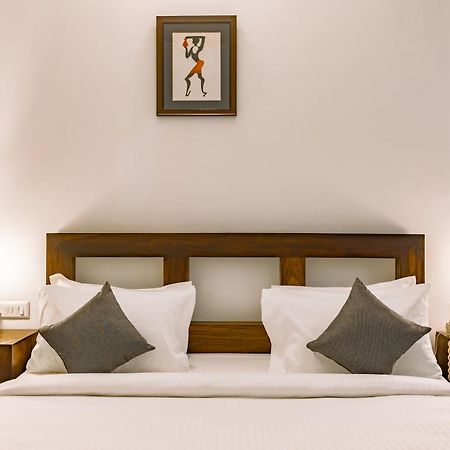 Hotel Narendra Central Muvattupuzha Экстерьер фото