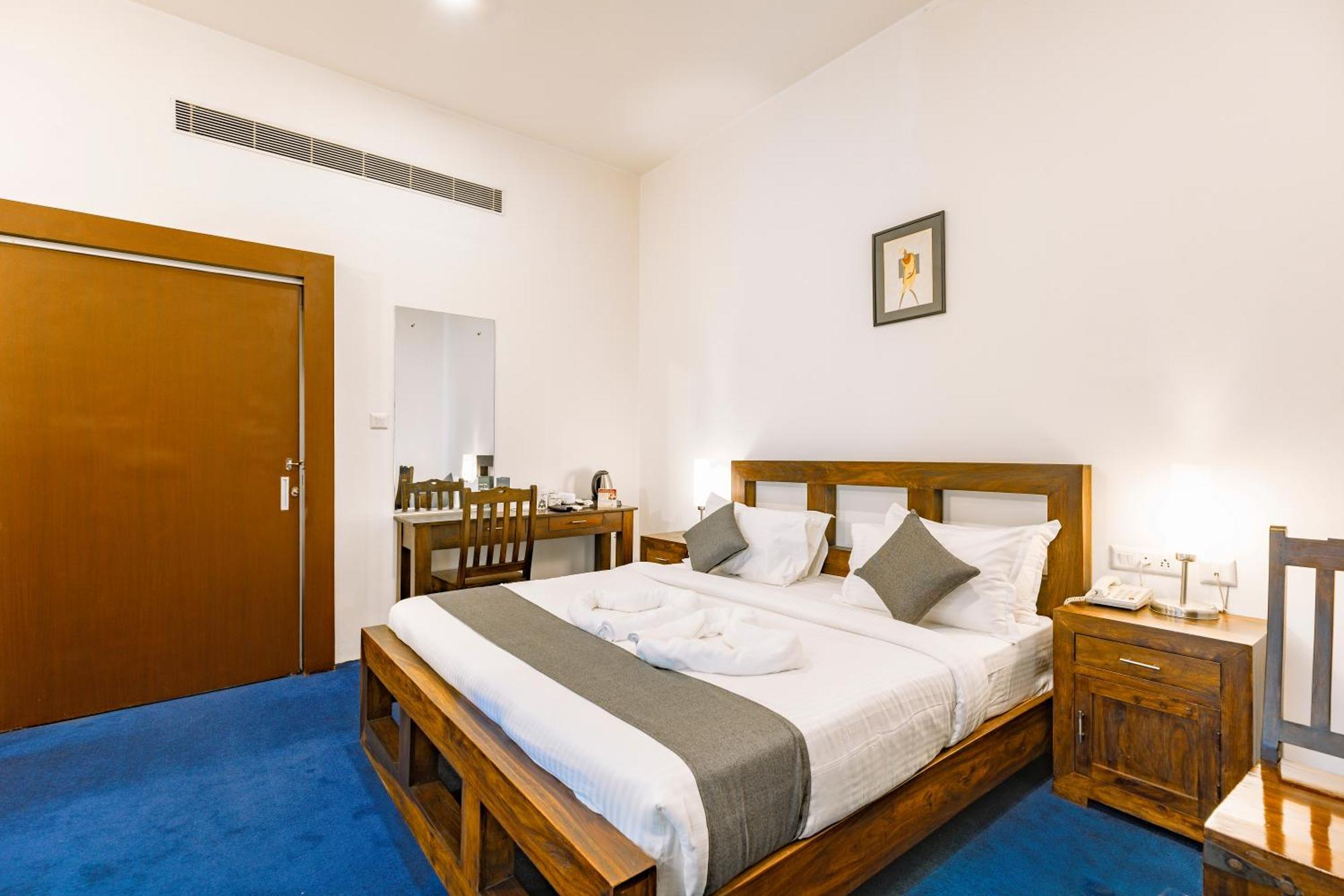 Hotel Narendra Central Muvattupuzha Экстерьер фото
