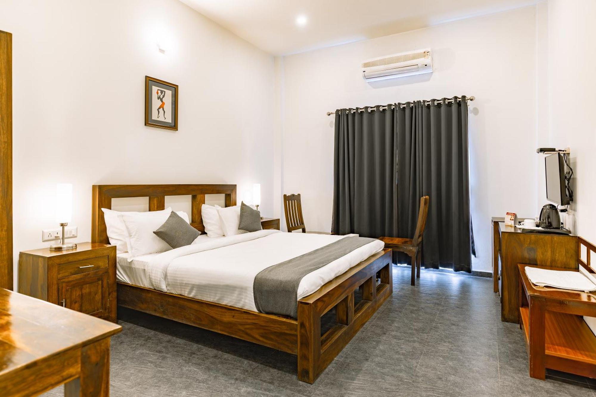 Hotel Narendra Central Muvattupuzha Экстерьер фото