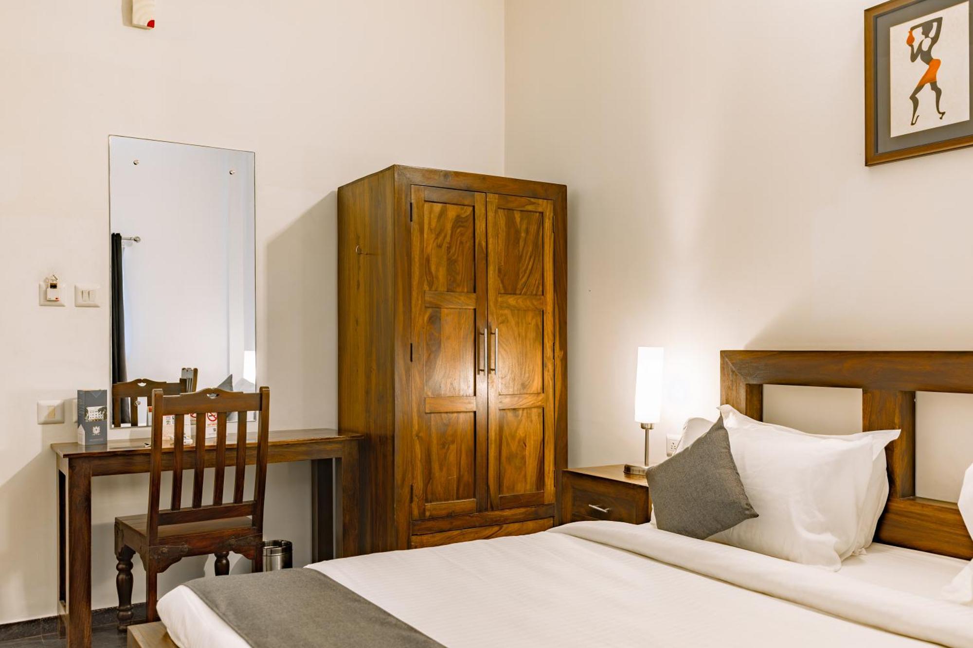 Hotel Narendra Central Muvattupuzha Экстерьер фото