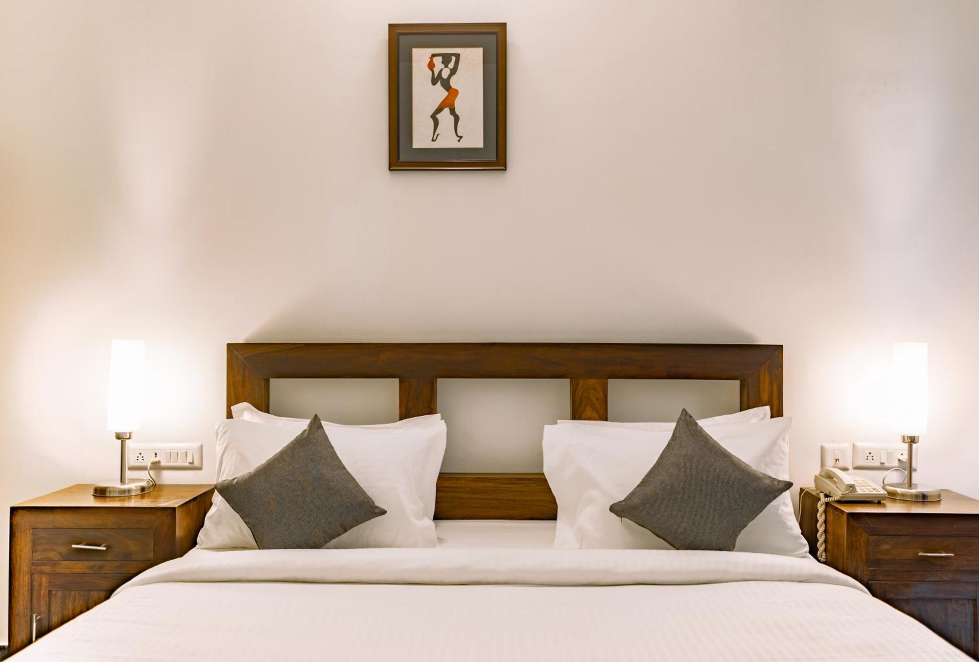 Hotel Narendra Central Muvattupuzha Экстерьер фото