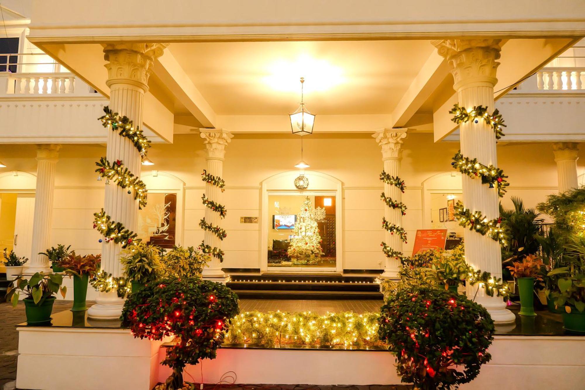 Hotel Narendra Central Muvattupuzha Экстерьер фото
